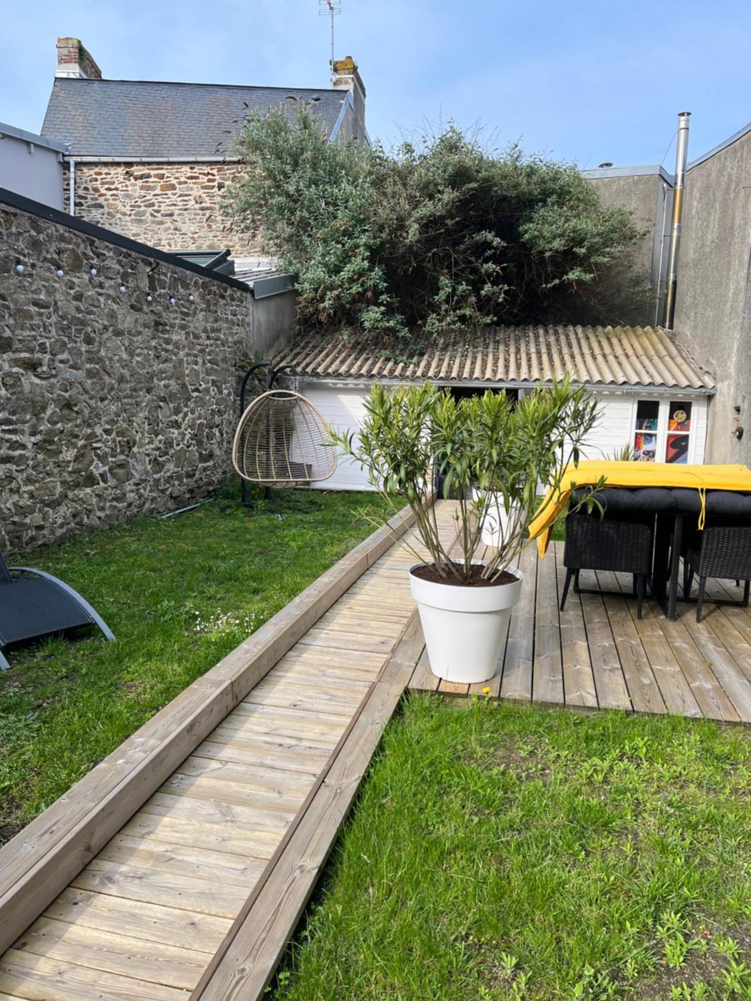 Maison De Ville Avec Jardin Clos Des Matignon Granville Exterior foto